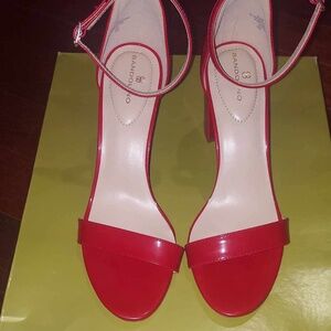 Bandolino red pump